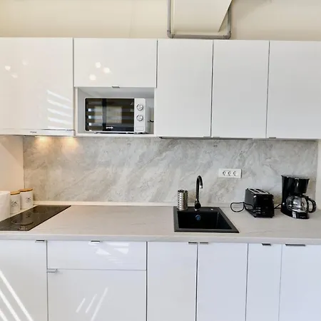 Studio 704 Mamaia N Inside 5 Stars First Line To The Sea * Năvodari