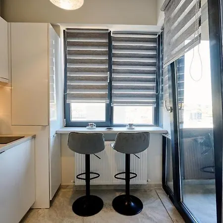 Studio 704 Mamaia N Inside 5 Stars First Line To The Sea